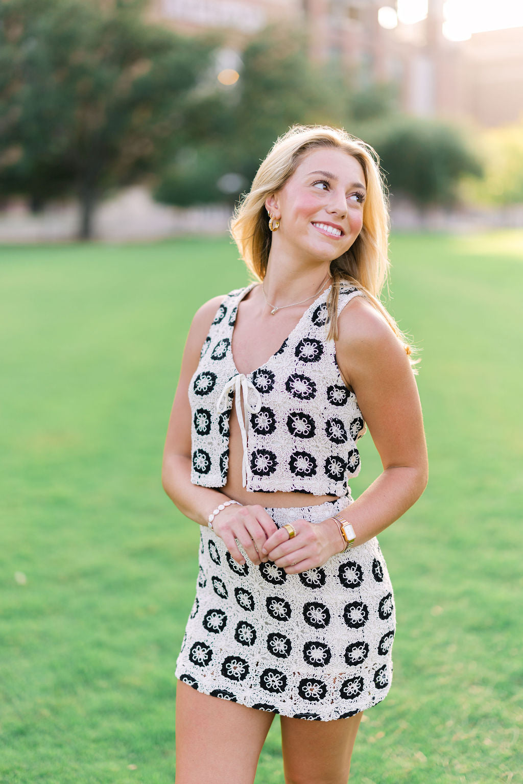 Front Tie Floral Detail Crochet Vest