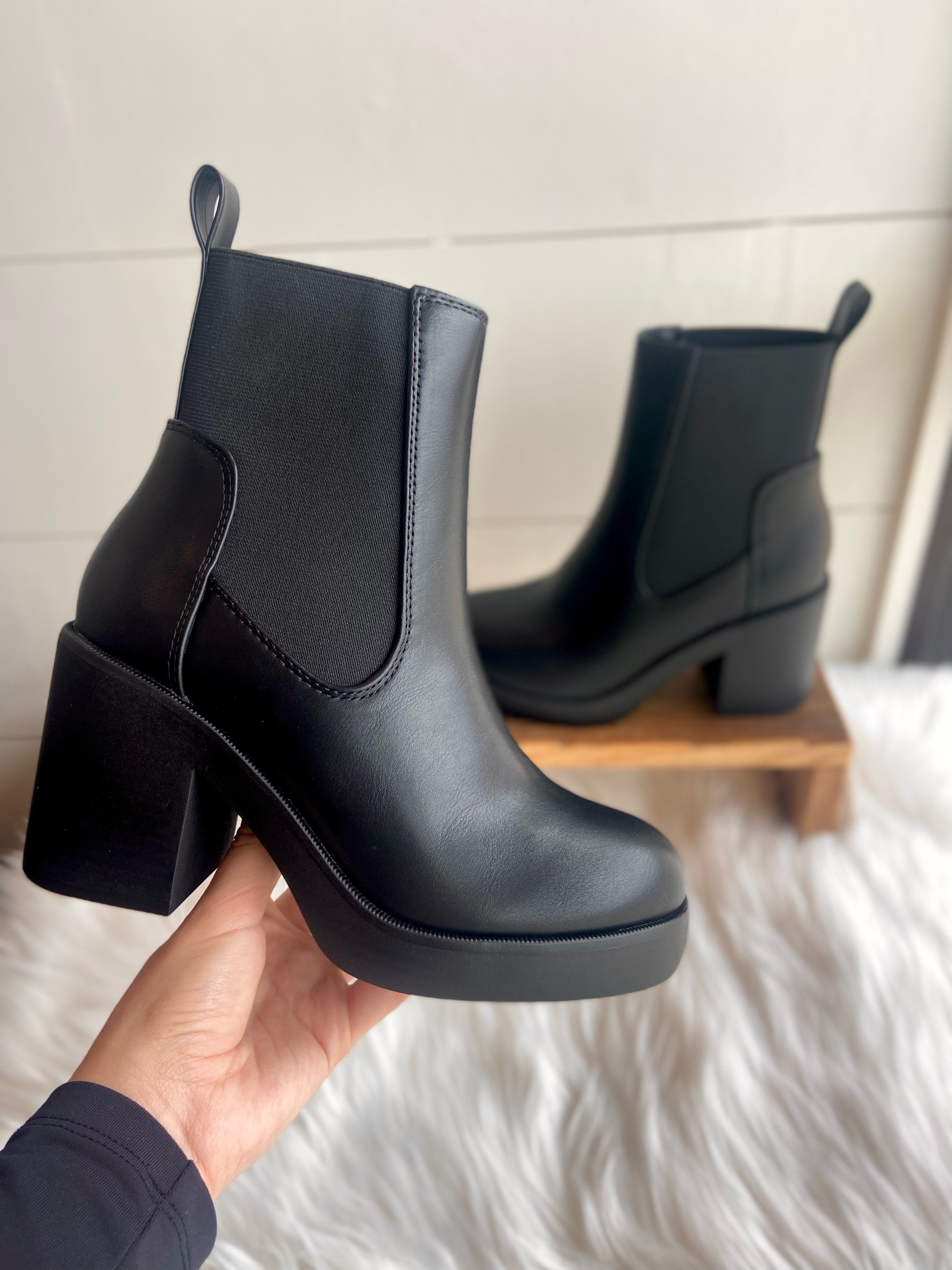 Round Toe Faux Leather Platform Booties